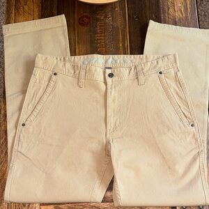 NWOT Eddie Bauer Cargo Pants